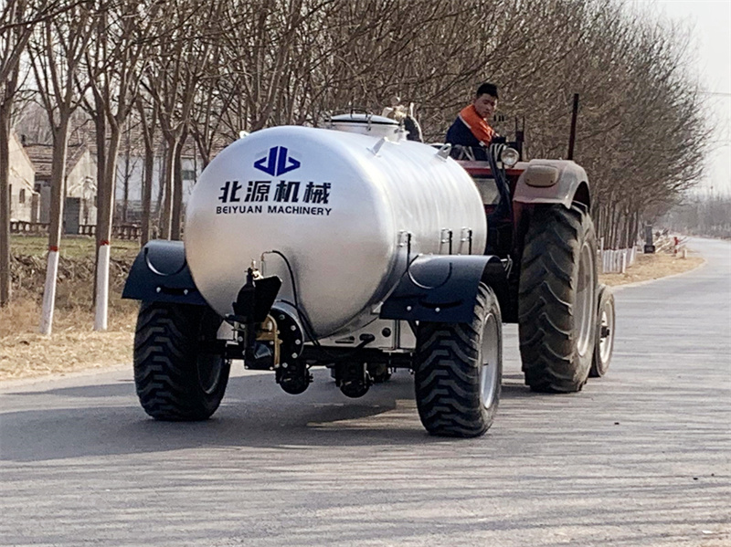 液態(tài)有機肥噴灑車